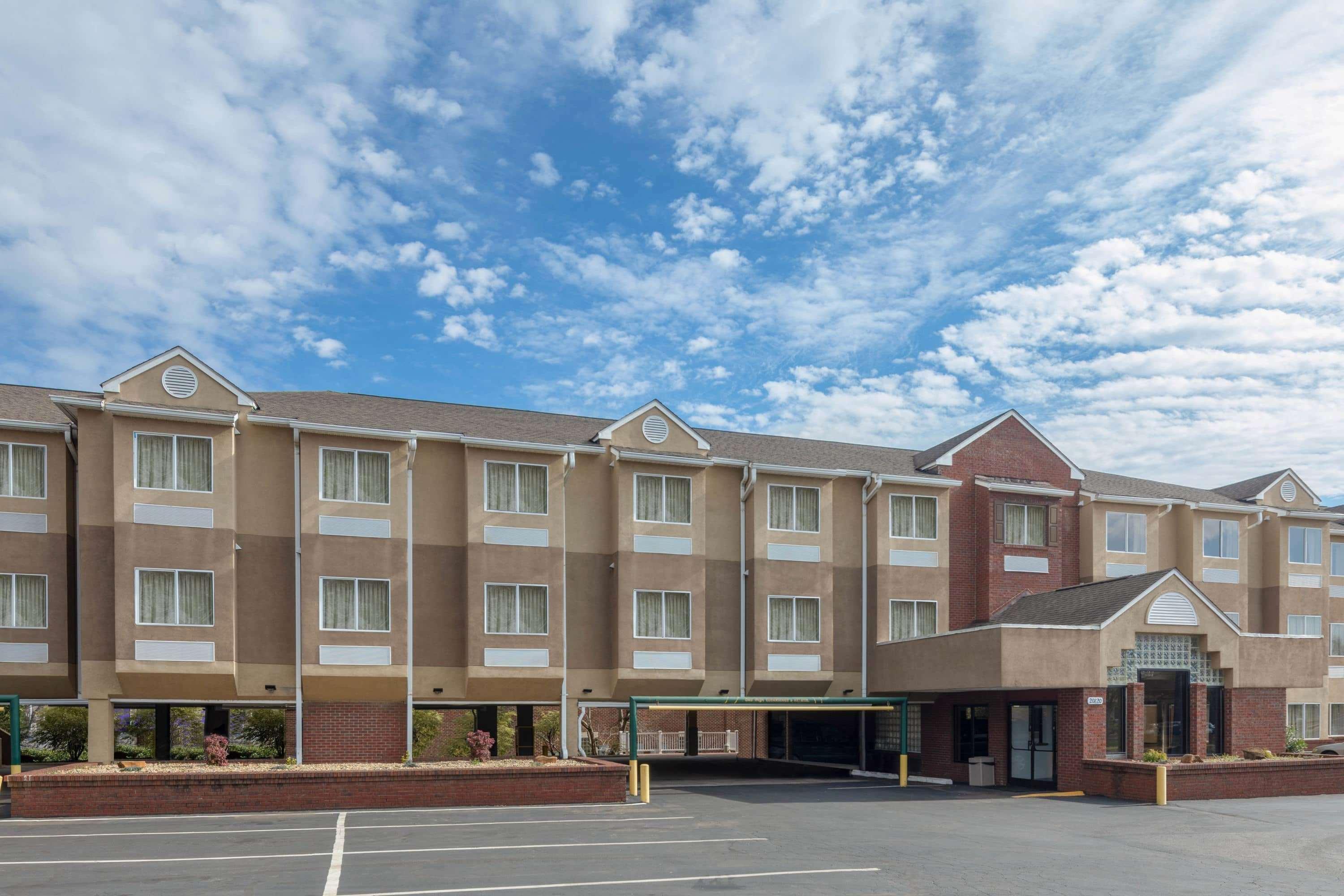 Microtel Inn By Wyndham Lake Norman Cornelius Exteriér fotografie