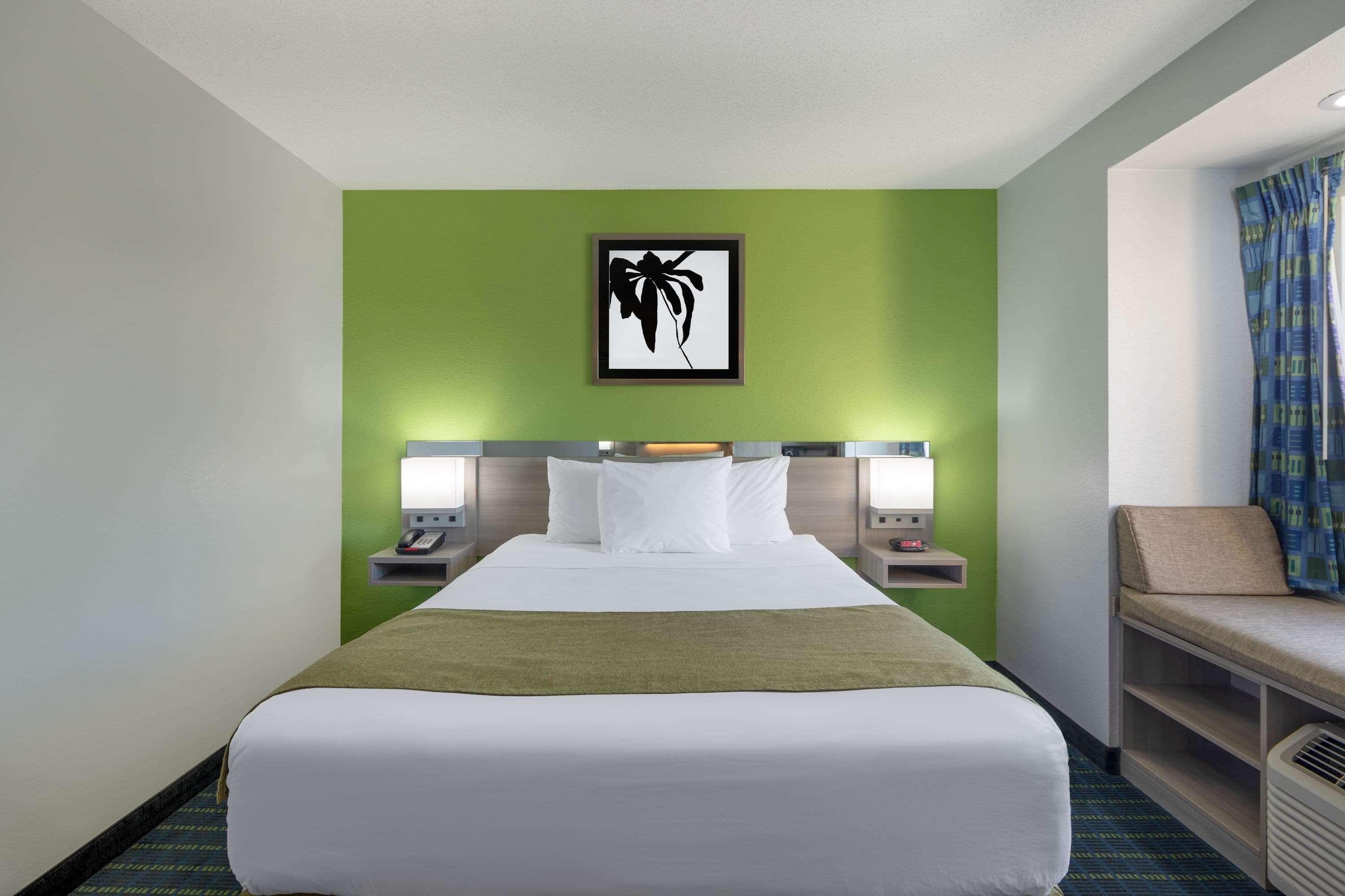 Microtel Inn By Wyndham Lake Norman Cornelius Exteriér fotografie